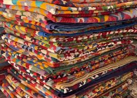 گلیم پشمی سنتی ایرانی با رنگ گیاهی