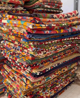 گلیم پشمی سنتی ایرانی با رنگ گیاهی