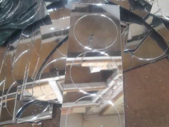 آینه دو میل