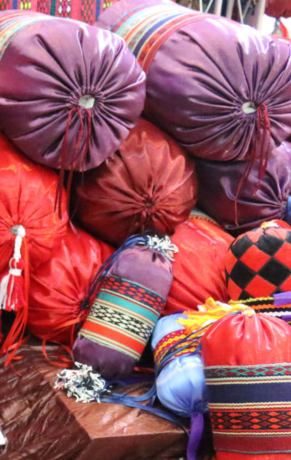 خرید بالش گرد سنتی